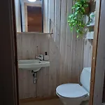 Peaceful Farmroom With Free Sauna, Wifi, Parking And Northern Light Lägenhet