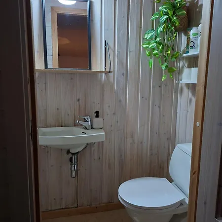 Peaceful Farmroom With Free Sauna, Wifi, Parking And Northern Light Apartment