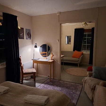 Peaceful Farmroom With Free Sauna, Wifi, Parking And Northern Light * نارفيك
